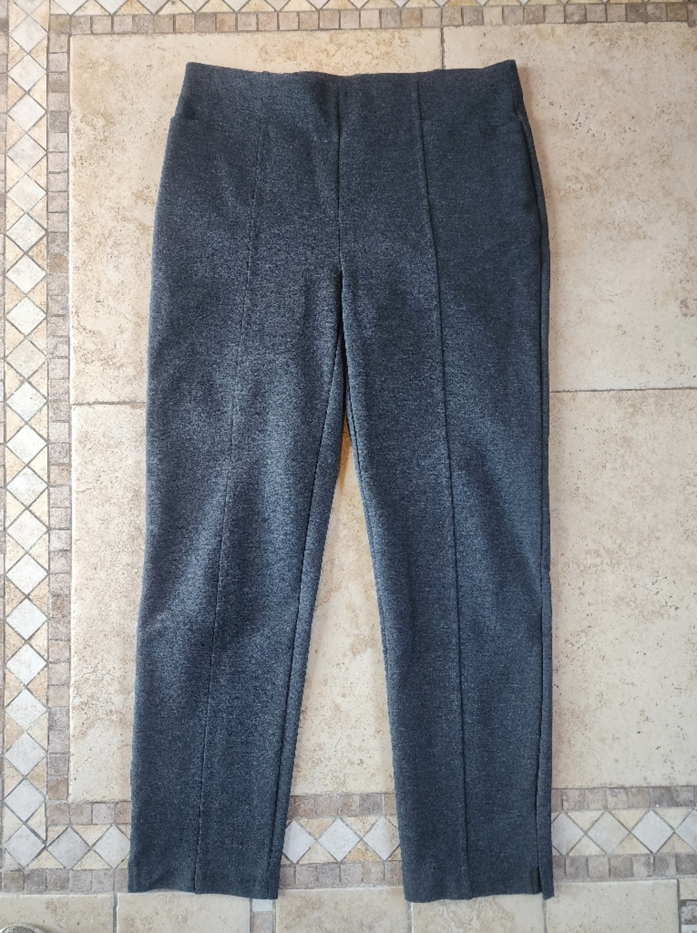 Chico's Weekends Dark Charcoal Gray Pants